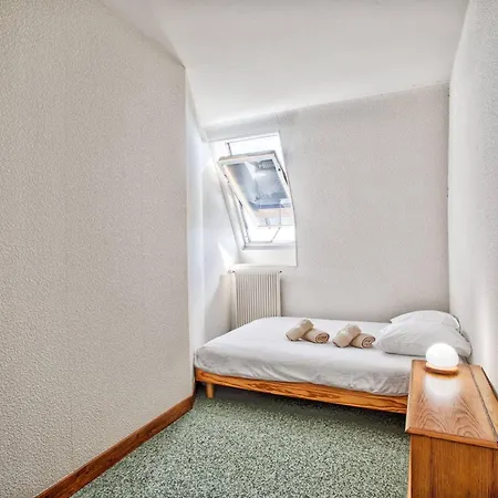 En Duplex Avec Piscine Chauffee, Ideal Pour 6 Personnes - Fr-1-788-61 *