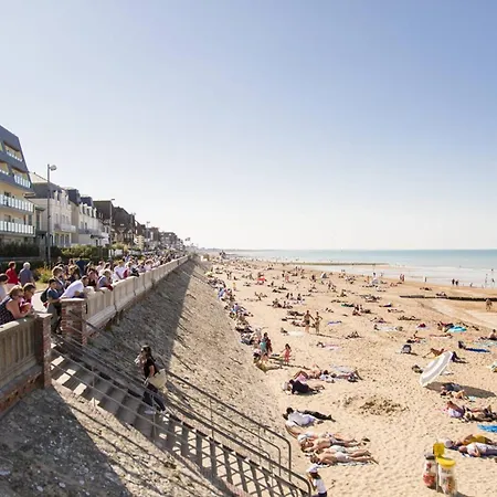 En Duplex Avec Piscine Chauffee, Ideal Pour 6 Personnes - Fr-1-788-61 * Varaville