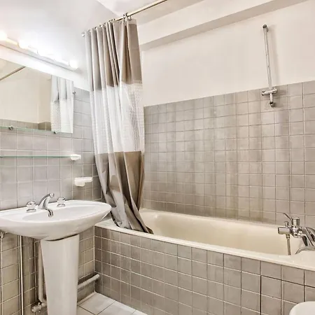 Apartamento En Duplex Avec Piscine Chauffee, Ideal Pour 6 Personnes - Fr-1-788-61 Varaville